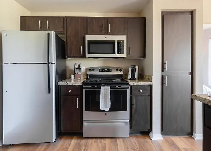 Landing Modern With Amazing Amenities Chandler